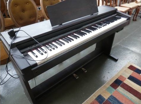 Roland HP 1900G