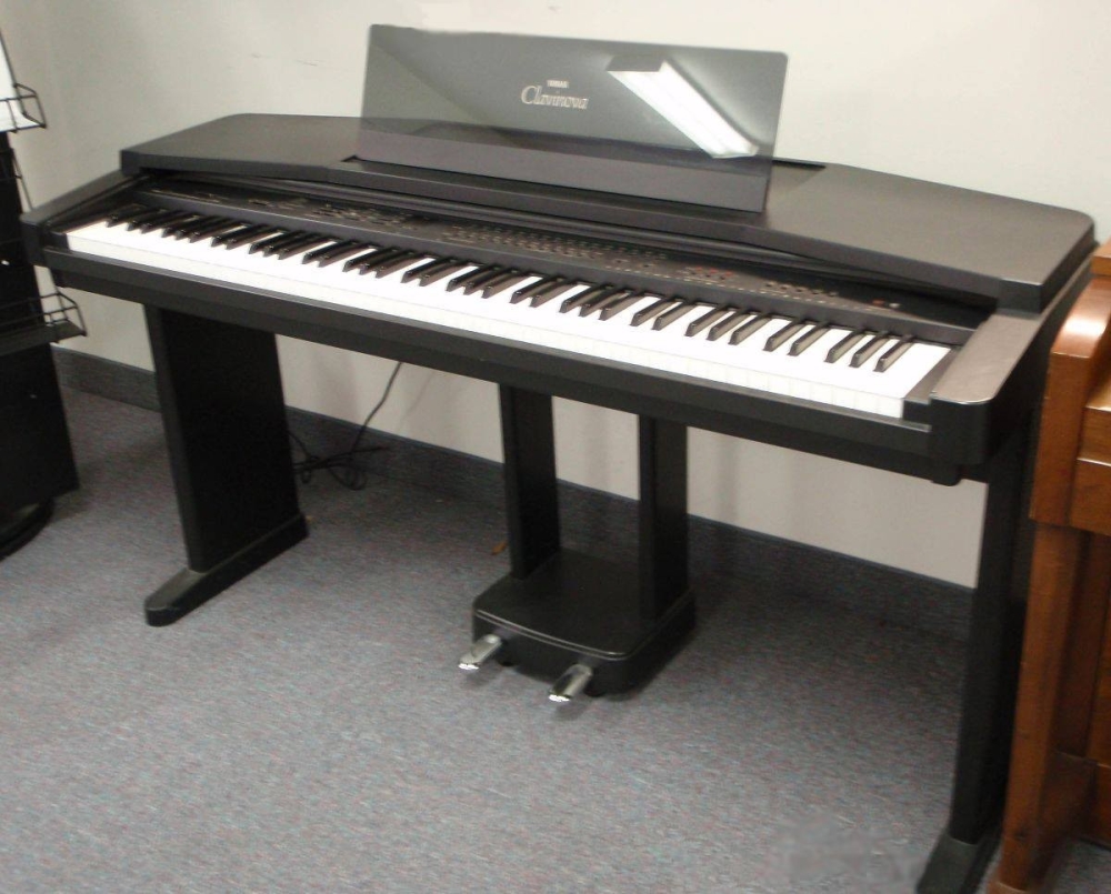 Yamaha CVP 30