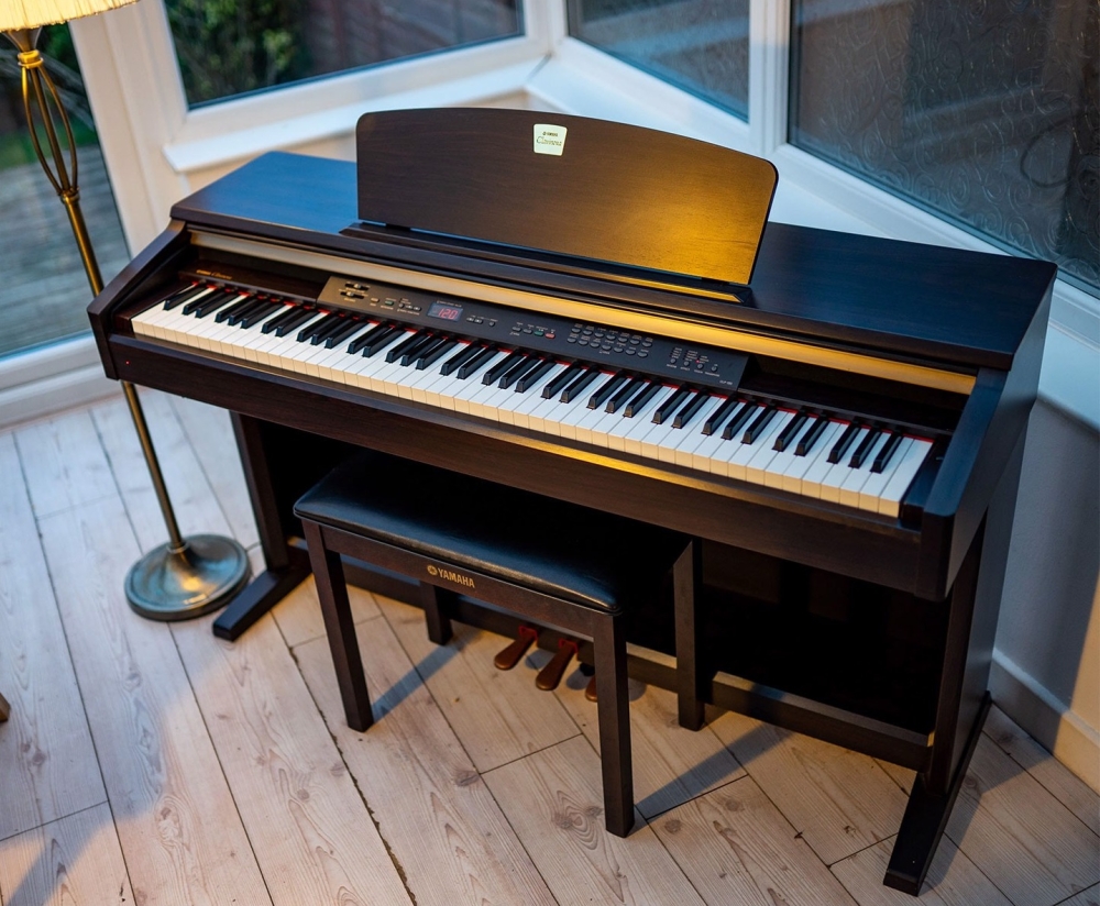 Yamaha CLP 120
