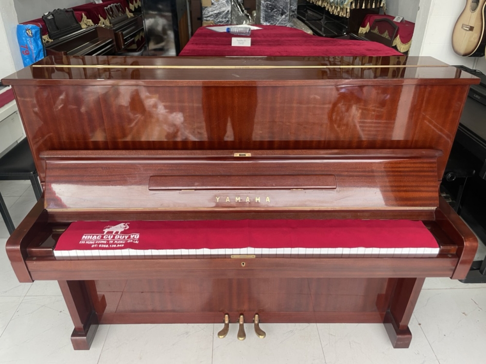 Yamaha U1E